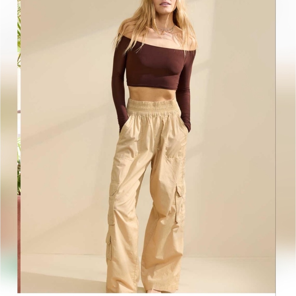 aerie Wide Leg Cargo Pants in Beige